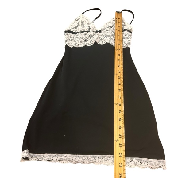 Y2K cami long black w white Lace trim women’s size small gossip girl sexy goth - Picture 4 of 8